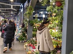 -中东大市场美食城