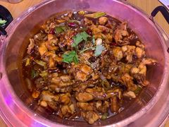 -虾弄弄海派小龙虾·牛羊蝎子火锅