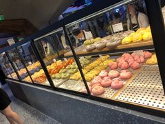 面包甜点陈列柜-LELECHA乐乐茶(上海五角场万达广场店)