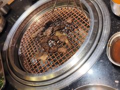 -韩烧牛中牛·甄选黑牛烤肉(黑金店)