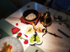 招牌小龙虾红汤泡饭-蜜桃花开·中西融合菜E&W(南长街店)