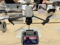 -DJI大疆(深圳华强北曼哈授权体验店)
