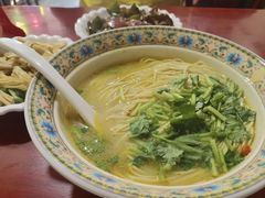 -金杨拉面王小吃面馆·牛三宝面·红烧牛肉粉