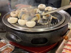 -围炉肉舍•炭烤活鳗•丹东海鲜烤肉(步行街店)