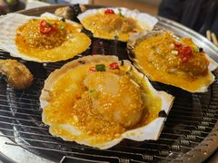 -围炉肉舍•炭烤活鳗•丹东海鲜烤肉(步行街店)