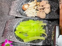 竹荪虾滑-哥老官重庆美蛙鱼头(五角场合生汇店)