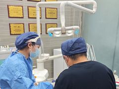 -上海仁爱医院口腔科 · 种植