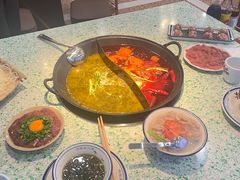-鸿姐老火锅(疁城新天地店)