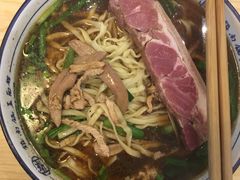 -镇南锅盖面馆(解放路店)