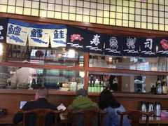 门面-尺山寸水日料(马桥满天星店)