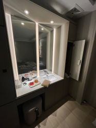 -PE SALON