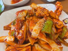 炒鱿鱼-喇喇排骨火锅·传统韩式脊骨汤(望京西园总店)