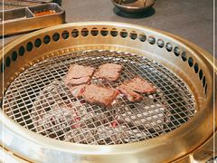 -铭牛烧肉·和牛海鲜自助(高新月牙湖店)
