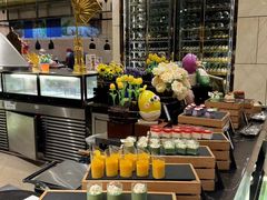 -广州万富希尔顿酒店·感趣自助餐厅·金秋蟹宴生蚝海鲜刺身烧烤