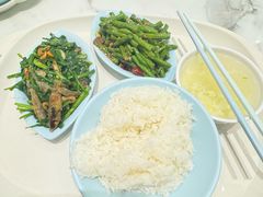 -荣华基·现炒快餐(肇嘉浜路店)