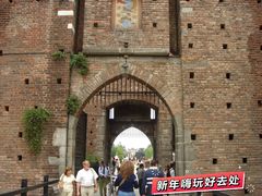 -斯福尔扎古堡