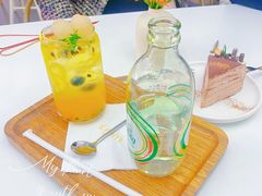 -露露家咖啡店