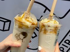 -喜茶(北京华贸购物中心店)