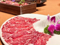 -左庭右院鲜牛肉火锅黑金店(陆家嘴中心店)