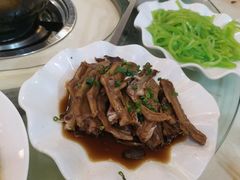 -渝君重庆火锅(嘉宾路店)