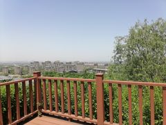 -鹦鹉寺公园