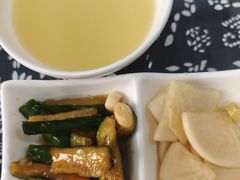 -八两八金·莱芜特色炒鸡(市南漳浦路店)