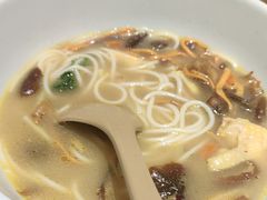 -云味馆米线(广州白云凯德店)