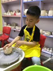 -泥娃娃DIY陶吧(易生活购物公园店)