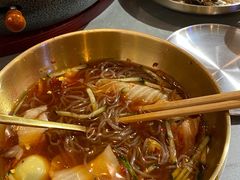 -围炉肉舍•炭烤活鳗•丹东海鲜烤肉(步行街店)