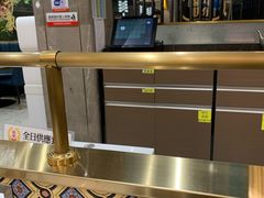 -香港新发烧腊茶餐厅(水围店)