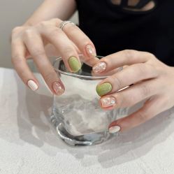 -桃色美甲沙龙