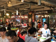 大堂-钢管厂歆瑞源油卤串串香(春熙路太古里店)