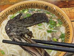 -正宗李家土鸡米线店