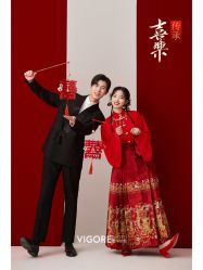 -雪中彩影婚纱摄影·微光艺术中心