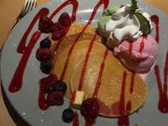 果酱班戟-Lia Cafe Bar Restaurant松山咖啡屋