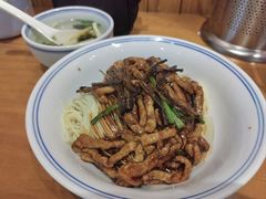 肉丝葱油拌面-君东记本帮面馆(天钥桥路店)