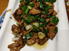 葱爆羊肉-秦香阁·西北家常菜(徐汇日月光中心店)