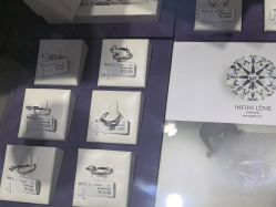 -周生生Chow Sang Sang(又一城店)