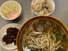 -花溪牛肉粉(八鸽岩店)