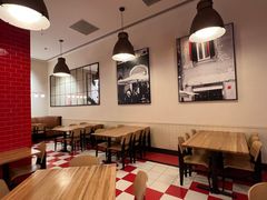 -城市大道红炉披萨烘焙坊