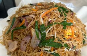 Girl's Fried Rice Noodles
