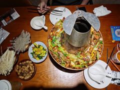 -渝胖子老城区炭火蛙锅(临城店)