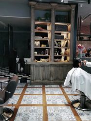 -QZHAIR SALON