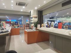 -镜客眼镜(浦江欢乐颂店)