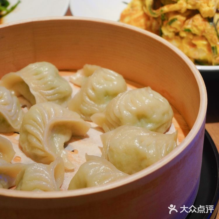 可以穿蒙古袍哟~即使额头爆痘、也要吃他家羊肉
