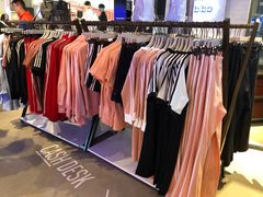 -阿迪达斯(武林银泰三叶草店)