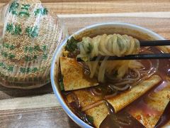 -老字号杨坡红油米线腊汁肉夹馍(东四道巷店)