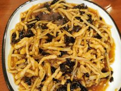 鱼香肉丝-北平小馆·烤鸭·家常菜(磨房北里店)