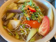 -Cuc Gach Quan Restaurant