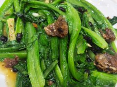 鲮鱼炒油麦菜-瑞记湛江鸡饭店·粤西第一鸡(粤垦店)